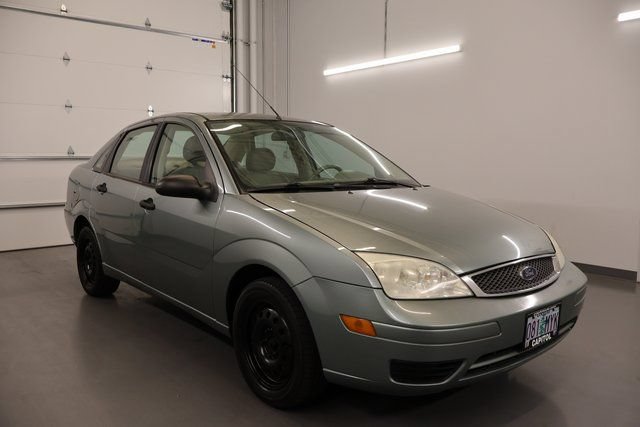 Used 2005 Ford Focus ZX4 Sedan