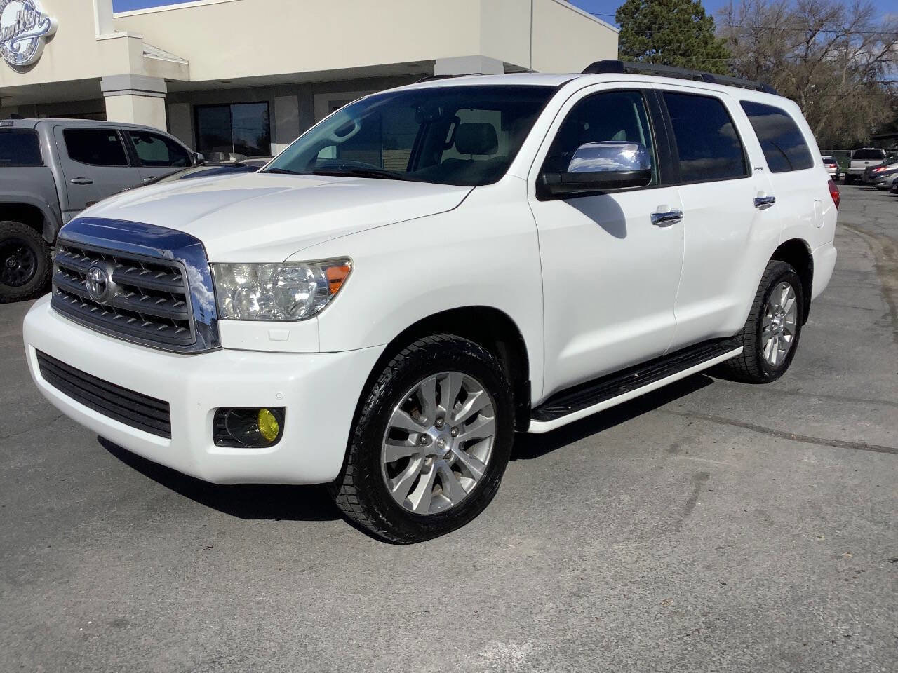 Used 2015 Toyota Sequoia Limited AWD/4WD image 3