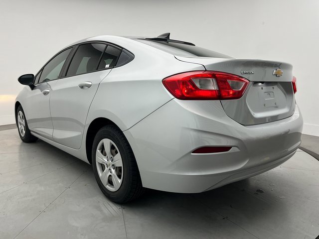 Used 2016 Chevrolet Cruze LS image 7