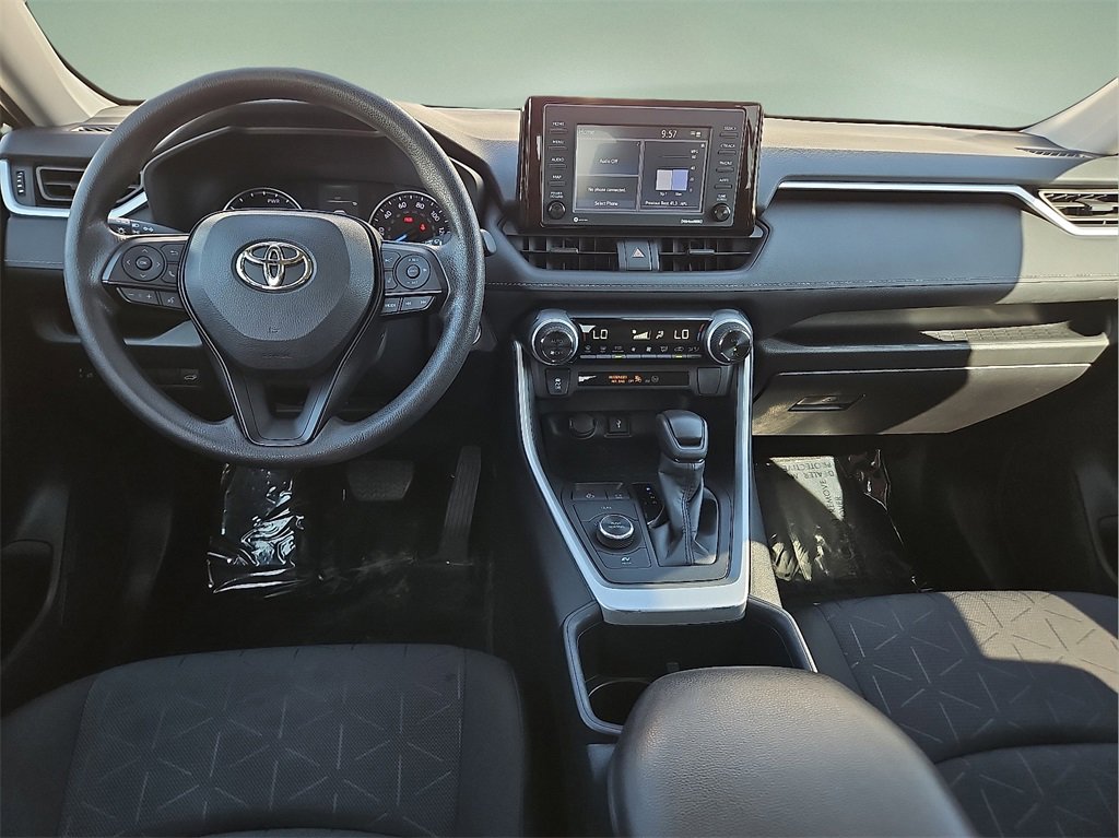 Used 2022 Toyota RAV4 XLE image 11