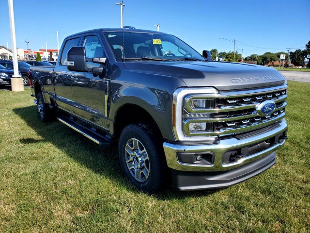 New 2026 Ford F350 Lariat w/ FX4 Off-Road Package image 3
