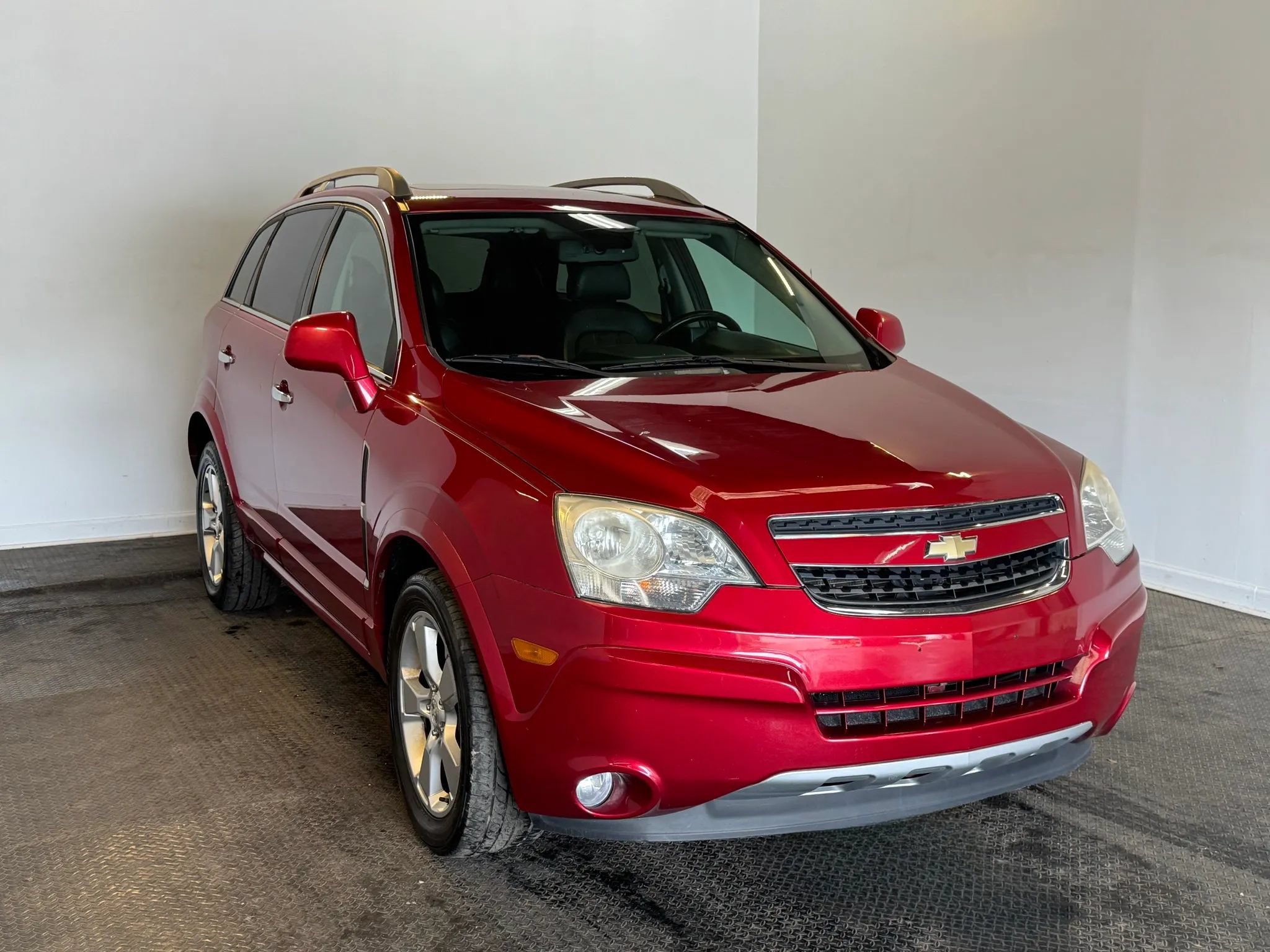 Used 2013 Chevrolet Captiva Sport LTZ FWD image 3
