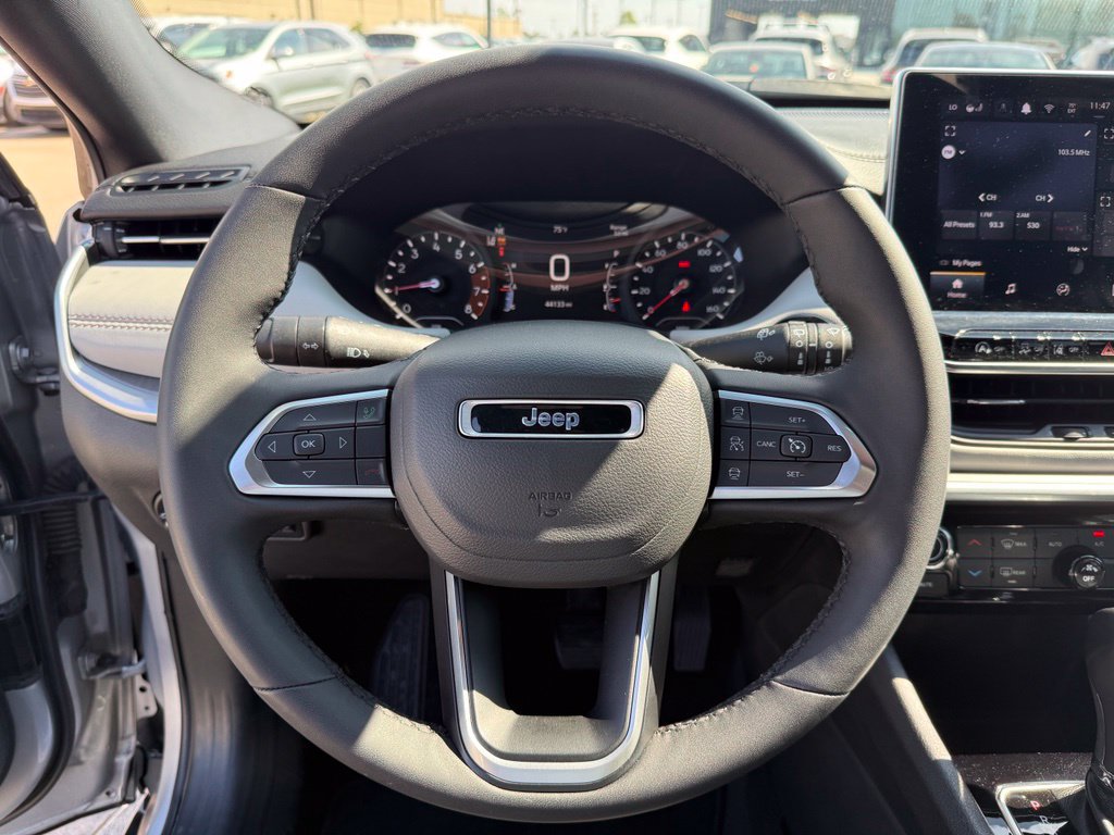 Used 2025 Jeep Compass Limited AWD/4WD image 14