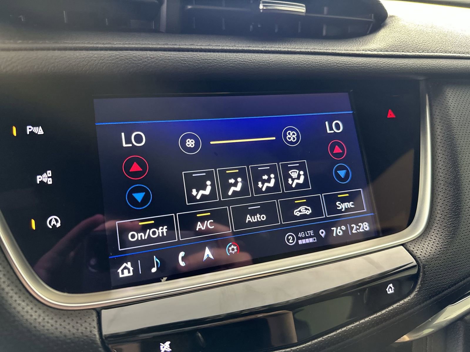 Used 2023 Cadillac XT5 Premium Luxury w/ Technology Package FWD image 19