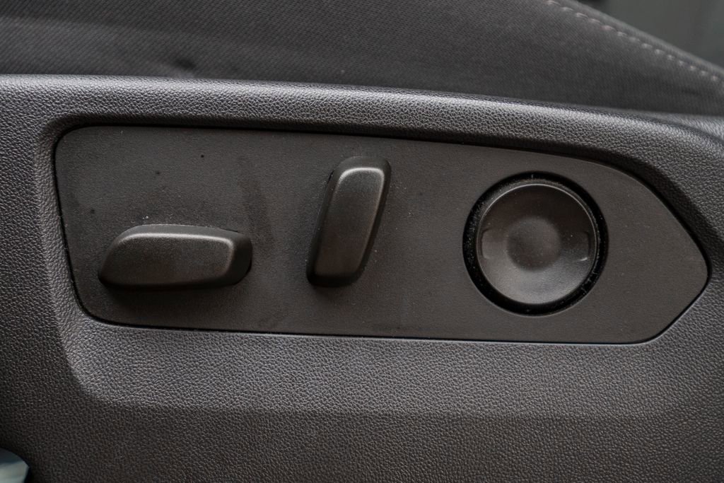 Certified 2023 Chevrolet Silverado 1500 Custom image 20