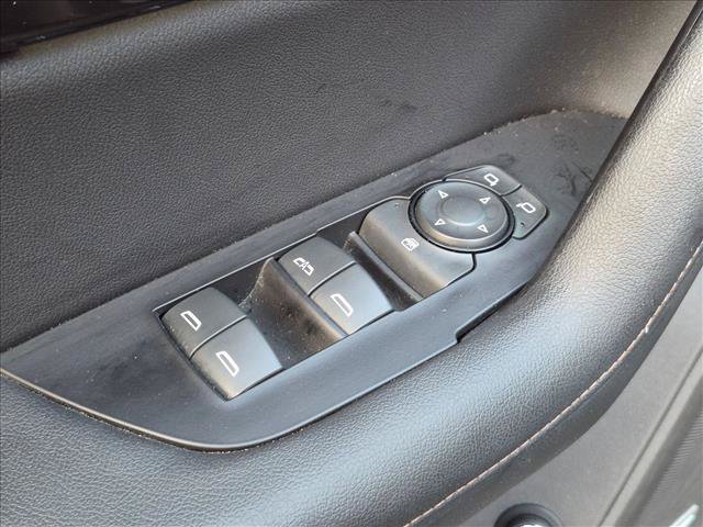 Used 2019 Chevrolet Blazer Premier w/ Sun and Wheels Package FWD image 12