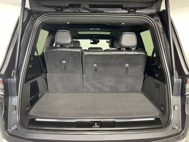 Certified 2022 Jeep Grand Wagoneer Series II w/ Convenience Group III AWD/4WD image 18