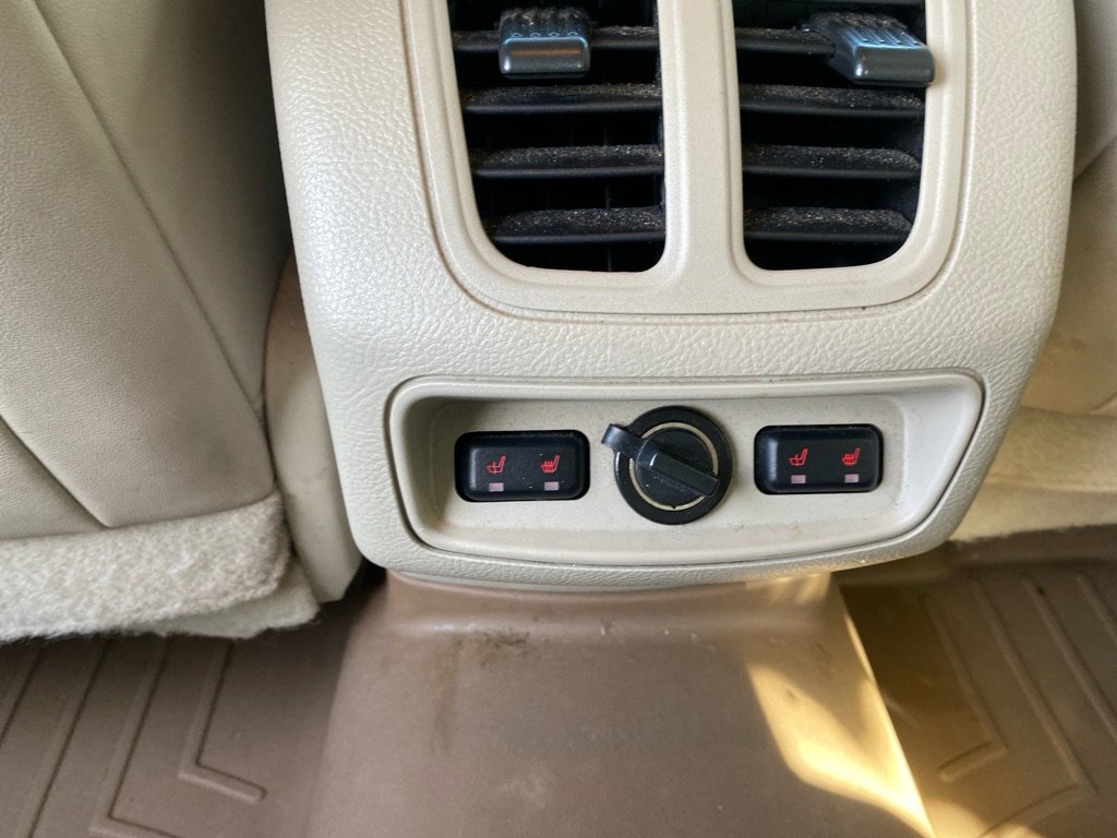 Used 2012 Ford Taurus Limited image 18