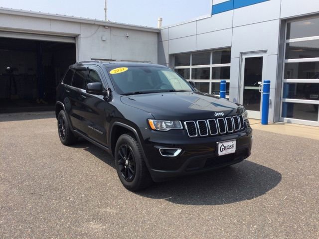 Used 2021 Jeep Grand Cherokee Laredo X image 32
