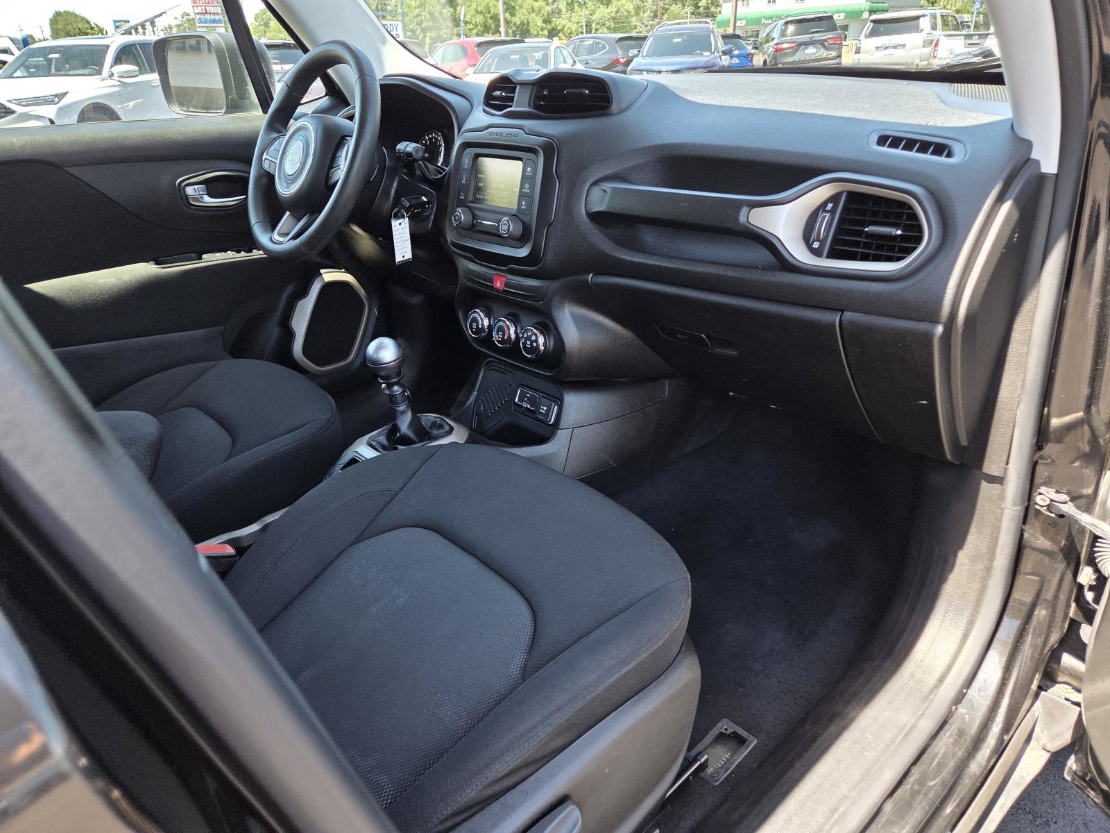 Used 2016 Jeep Renegade Sport w/ Power & Air Group FWD image 21