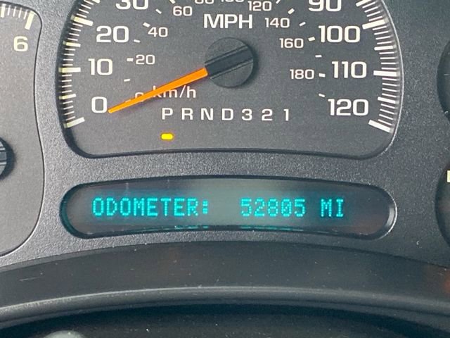 Used 2006 Chevrolet Silverado 2500 LS w/ Snow Plow Prep Package image 16