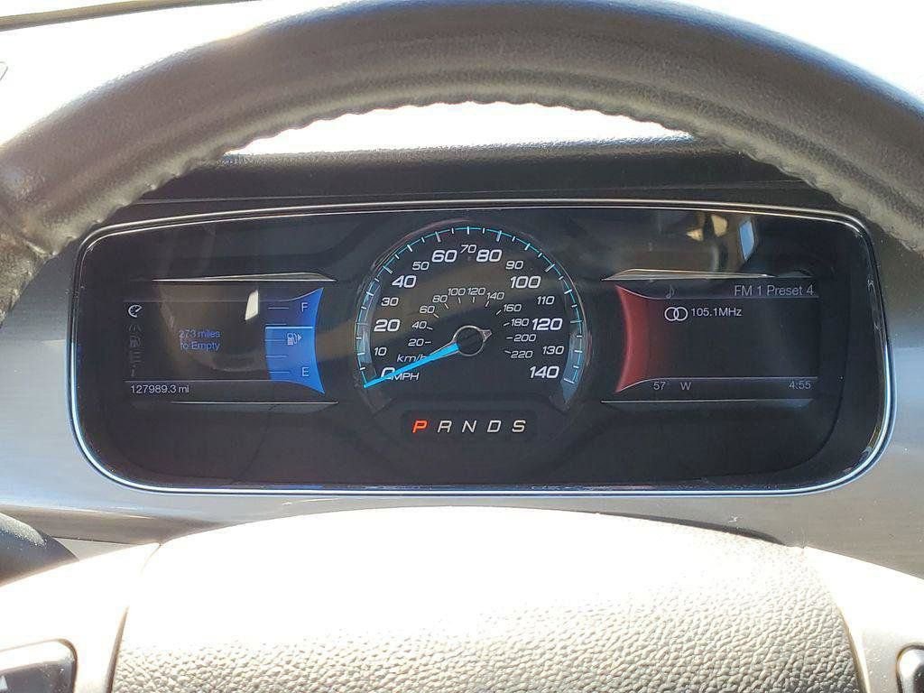 Used 2013 Ford Taurus SEL image 12