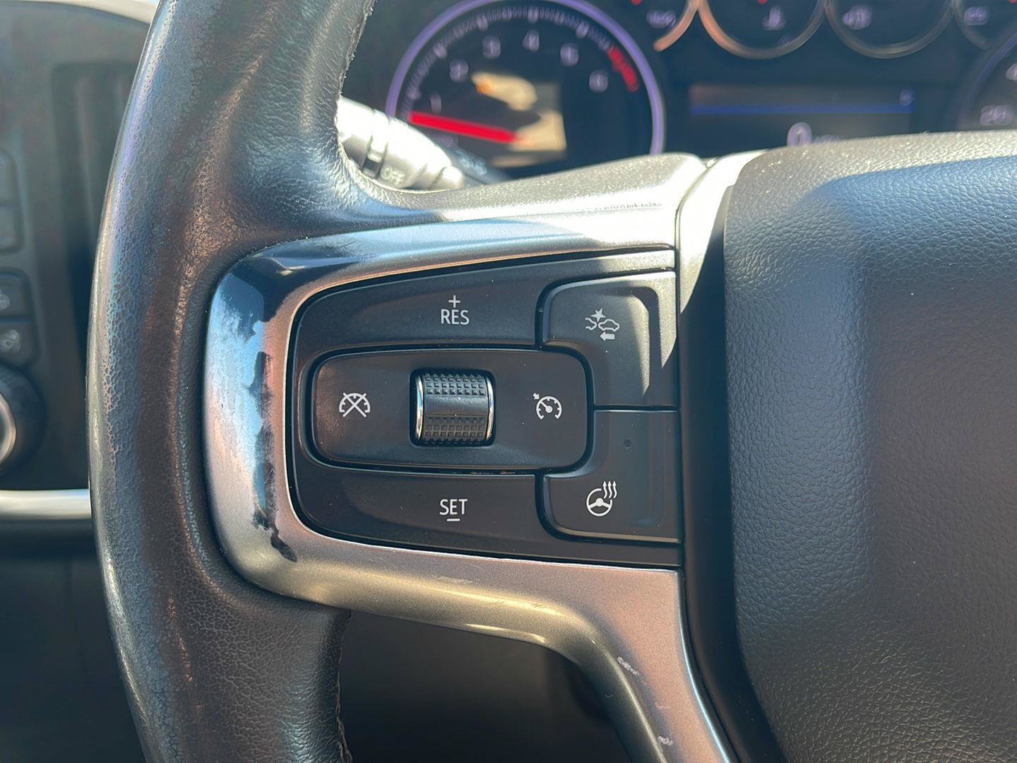 Used 2019 Chevrolet Silverado 1500 LTZ w/ LTZ Premium Package AWD/4WD image 20