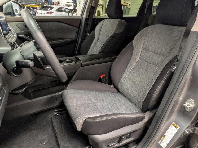 Used 2023 Nissan Rogue SV image 15