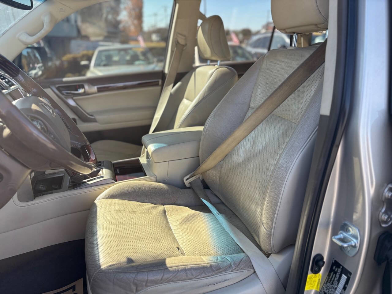 Used 2016 Lexus GX 460 Base AWD 4dr SUV image 11