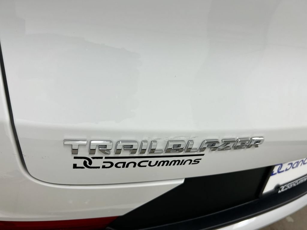 Used 2023 Chevrolet TrailBlazer LT FWD image 26