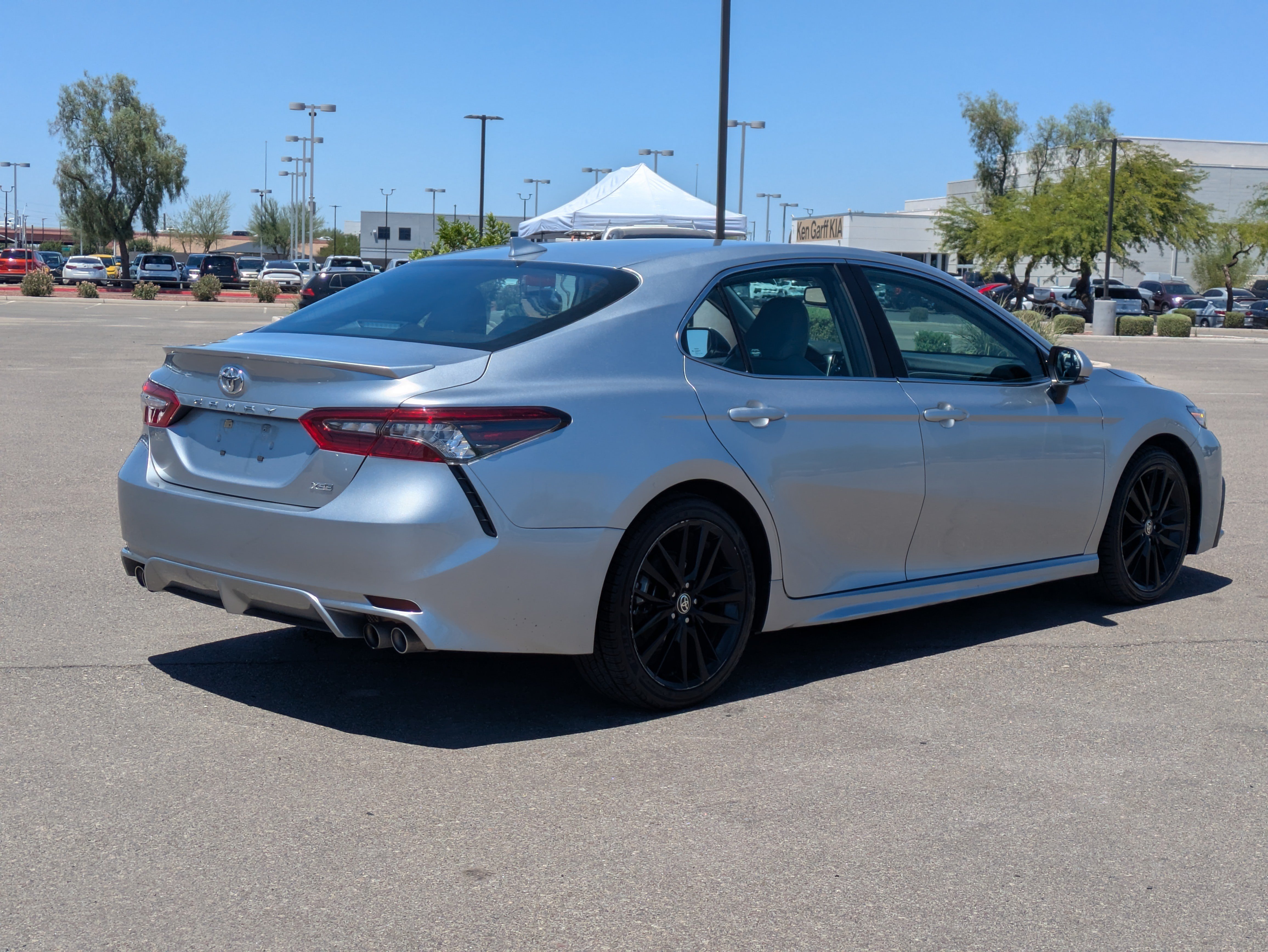 Used 2024 Toyota Camry XSE FWD image 5