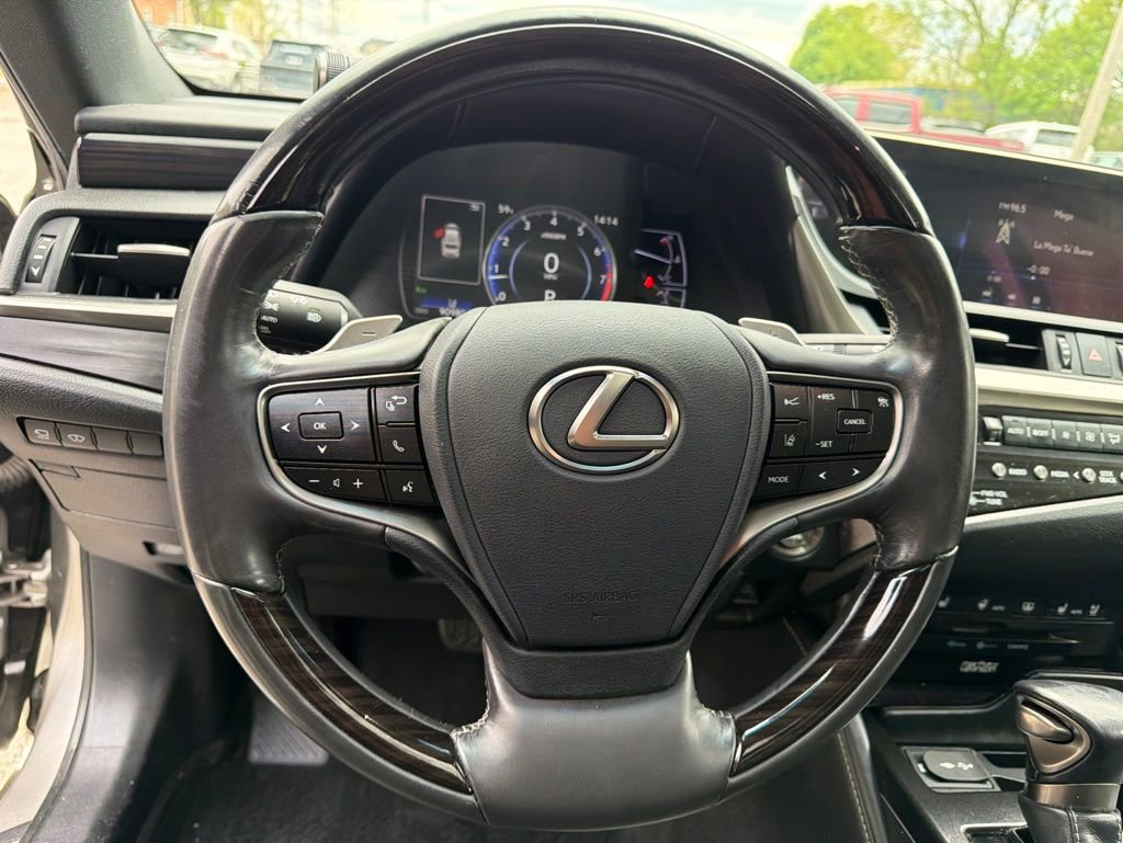 Used 2019 Lexus ES 350 Ultra Luxury w/ Accessory Package 2 FWD image 14