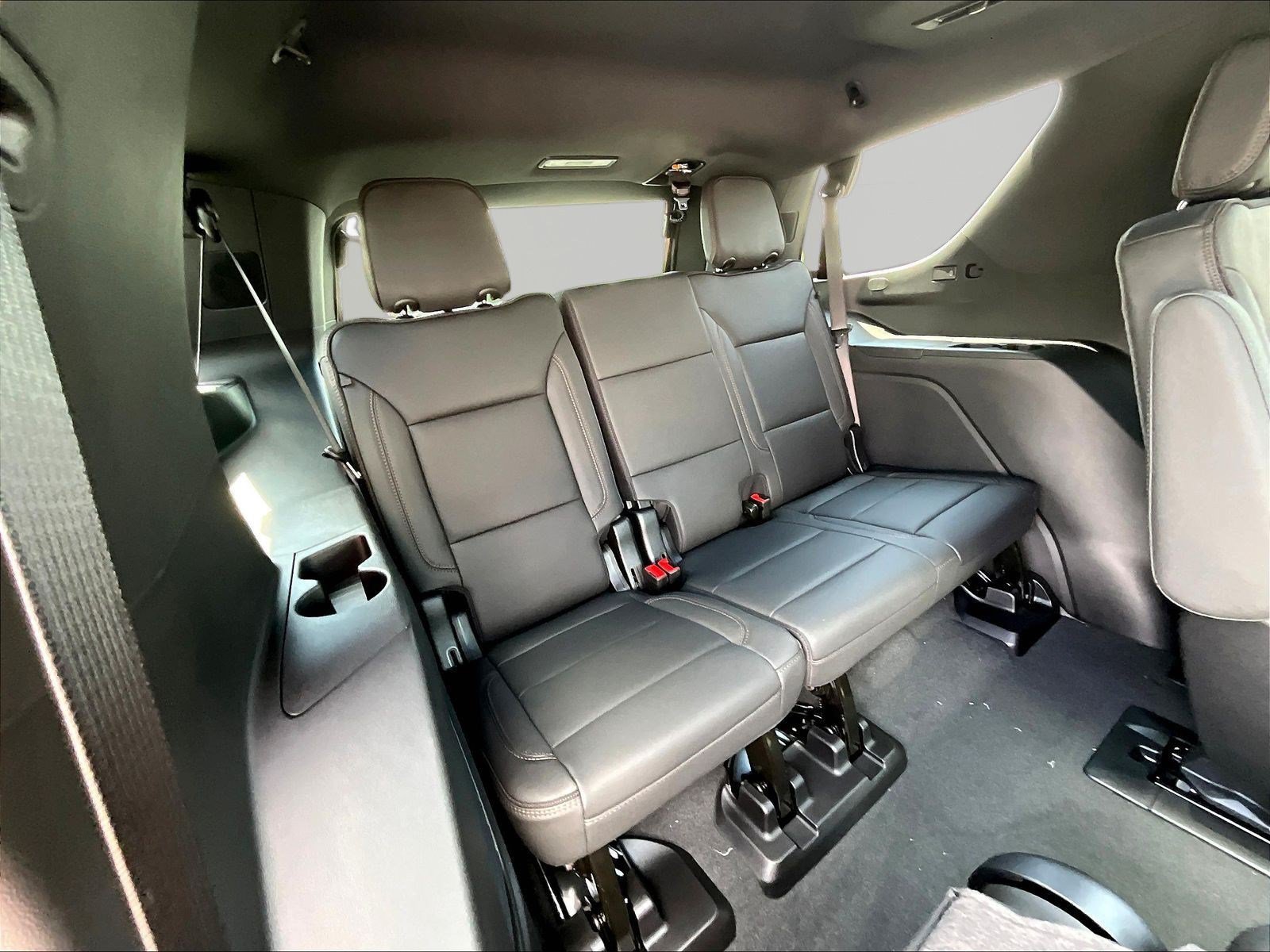 New 2026 Chevrolet Tahoe High Country w/ Sun And Tow Package AWD/4WD image 21