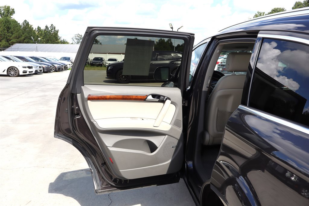 Used 2015 Audi Q7 TDI Premium Plus w/ Premium Plus Package AWD/4WD image 42