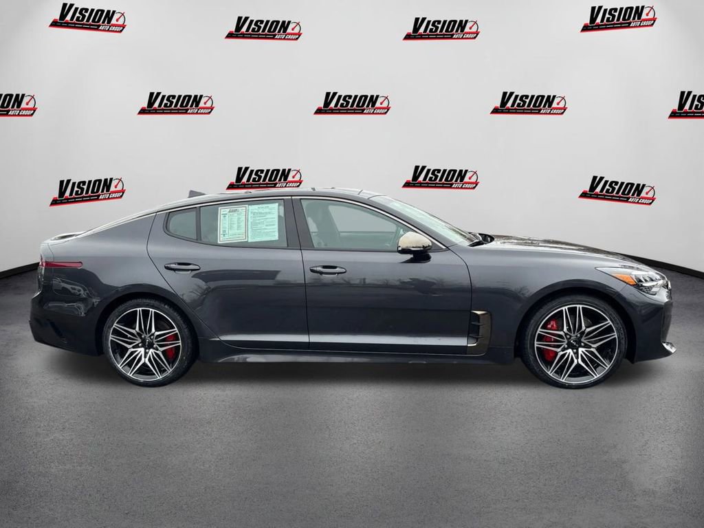 Used 2022 Kia Stinger GT1 image 4