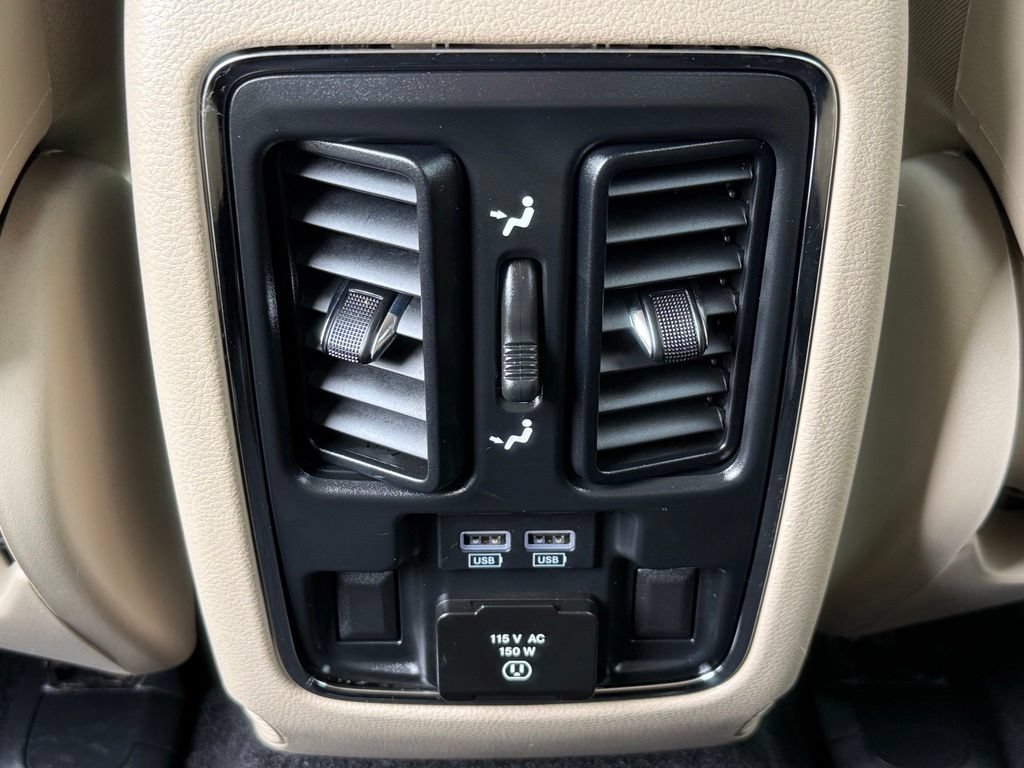 Used 2021 Jeep Grand Cherokee Limited w/ Premium Lighting Group AWD/4WD image 20
