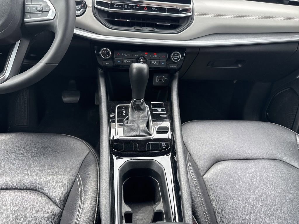 Used 2025 Jeep Compass Limited AWD/4WD image 20