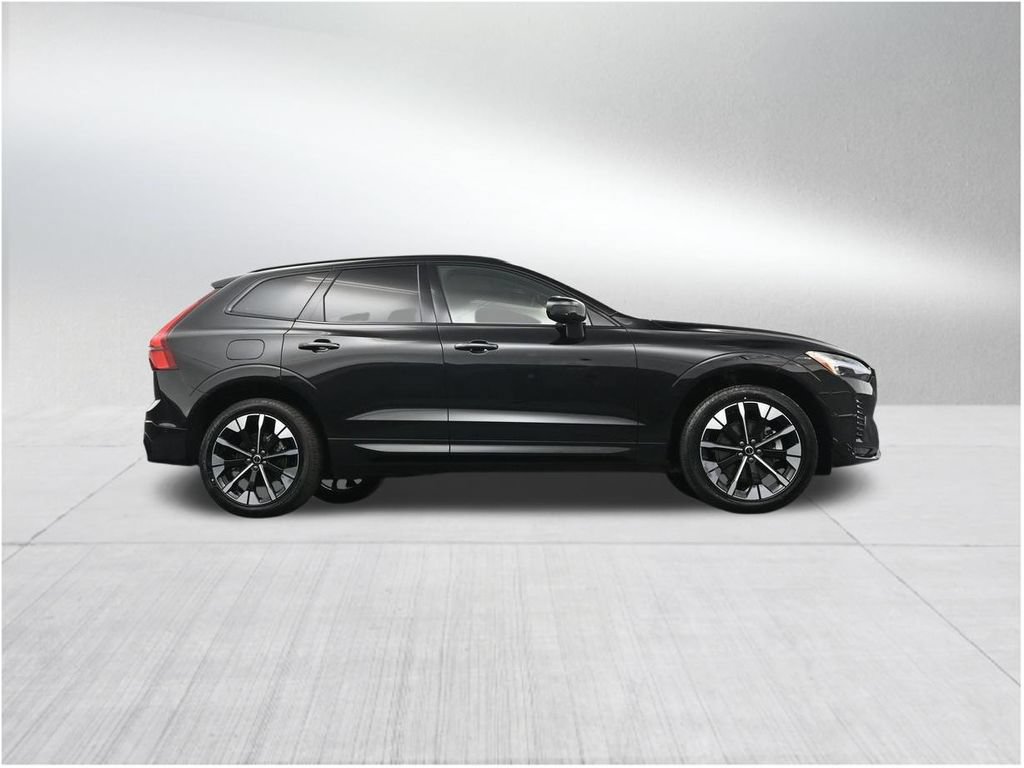 New 2026 Volvo XC60 B5 Plus AWD/4WD image 26