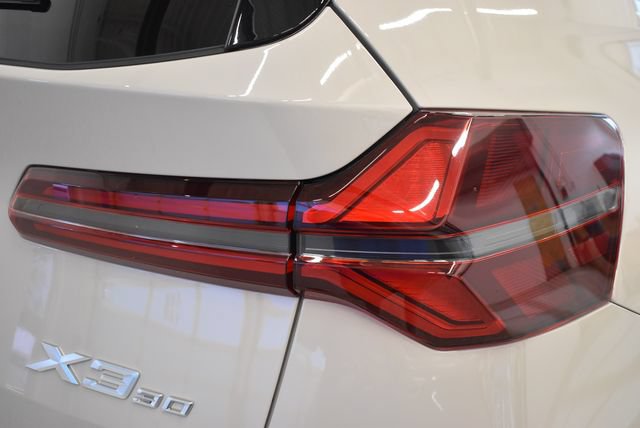 New 2026 BMW X3 xDrive30i w/ Premium Package AWD/4WD image 12