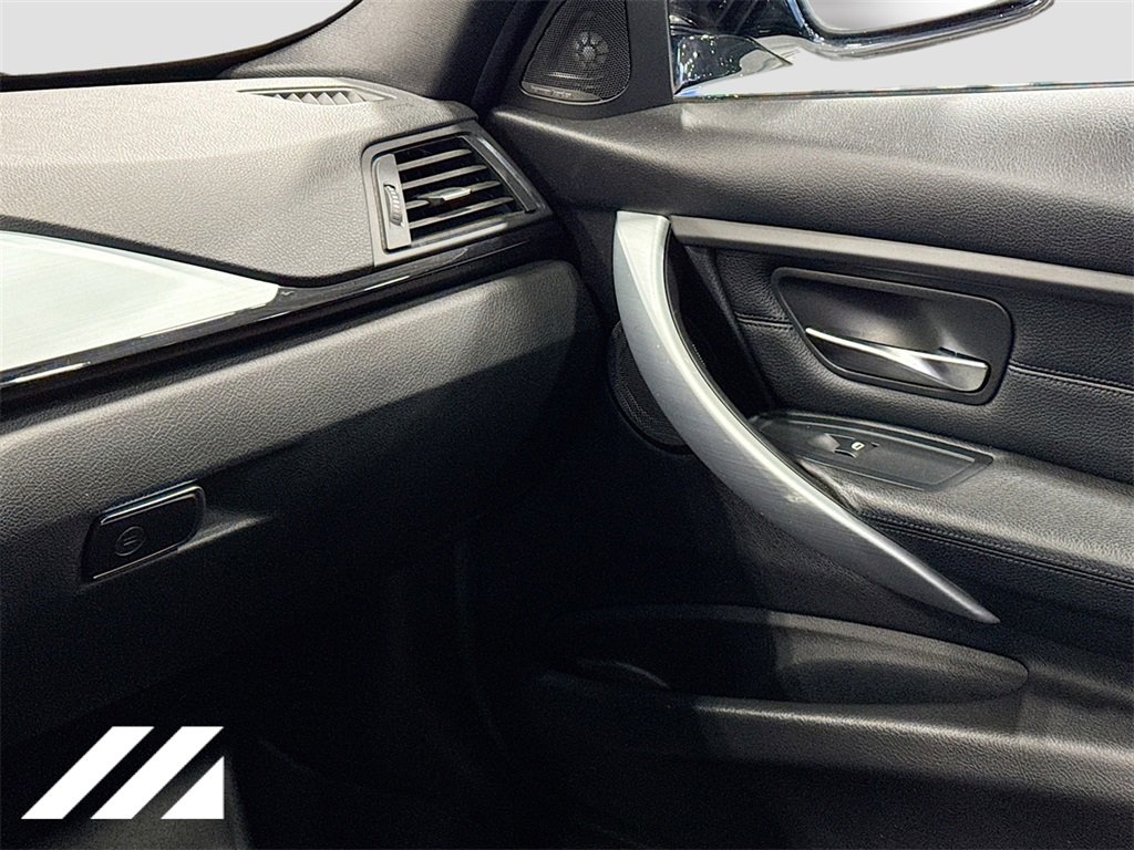 Used 2015 BMW 335i xDrive Sedan image 24