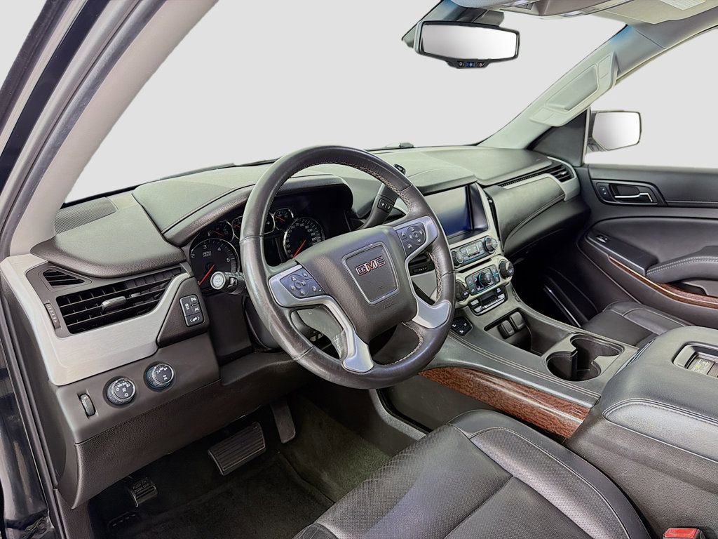 Used 2017 GMC Yukon SLT AWD/4WD image 9