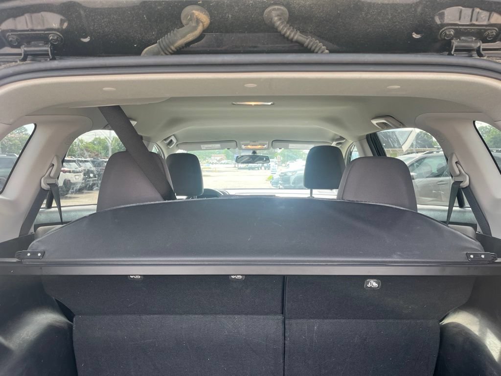 Used 2015 Toyota RAV4 LE FWD image 9