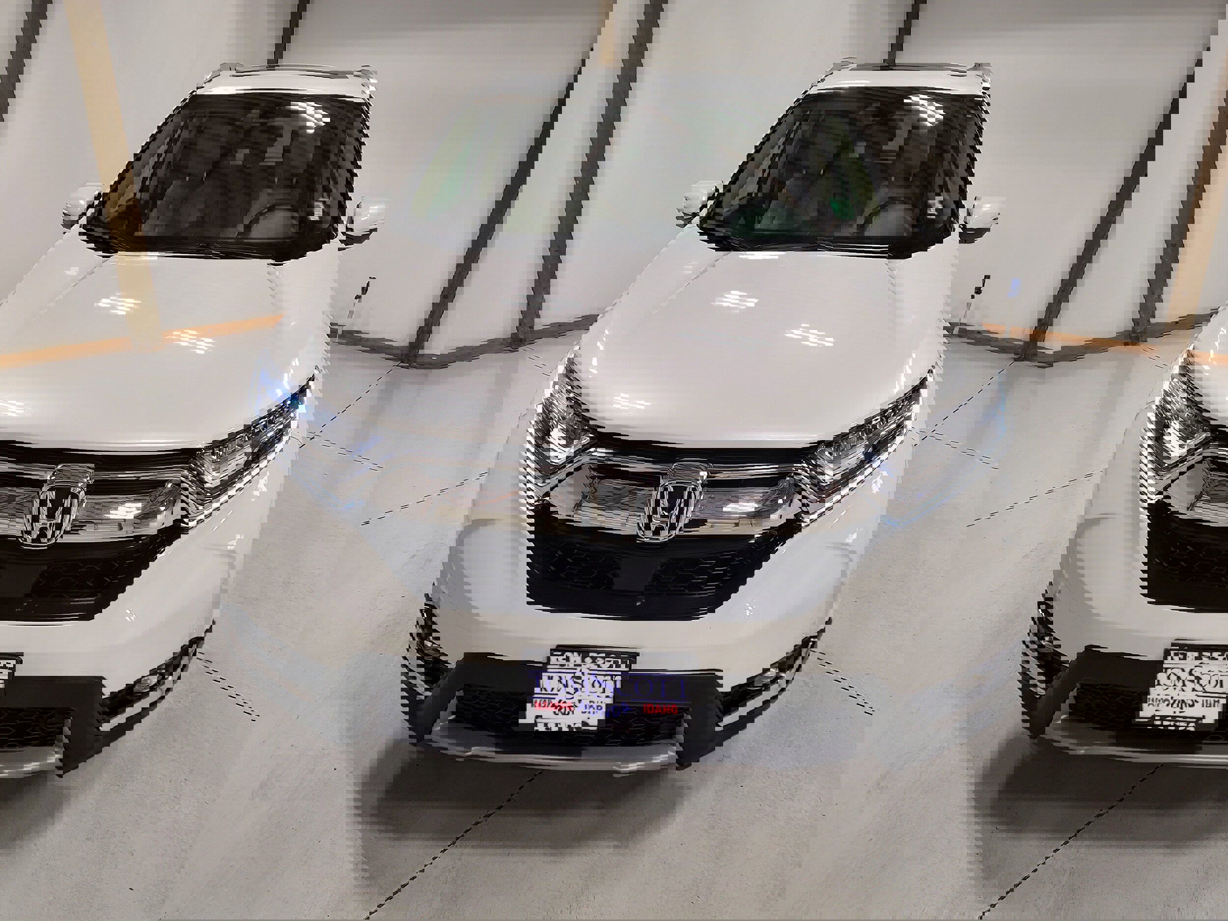 Used 2019 Honda CR-V Touring image 3