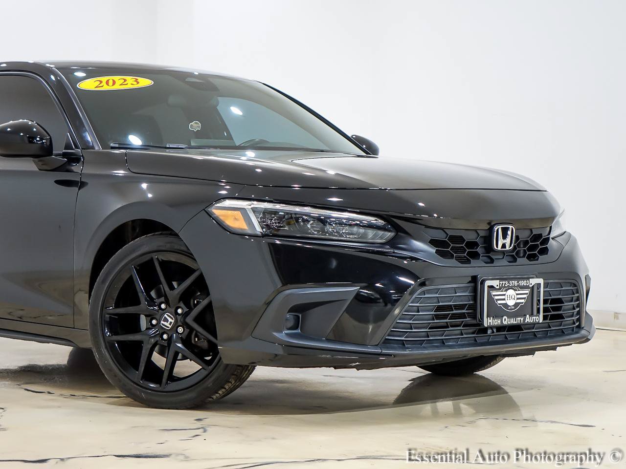 Used 2023 Honda Civic Sport image 2