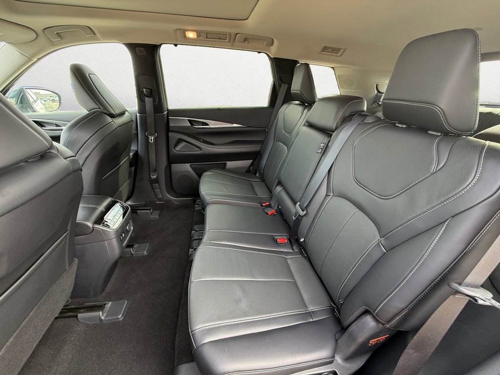 Certified 2023 INFINITI QX60 Luxe w/ Cargo Package image 11