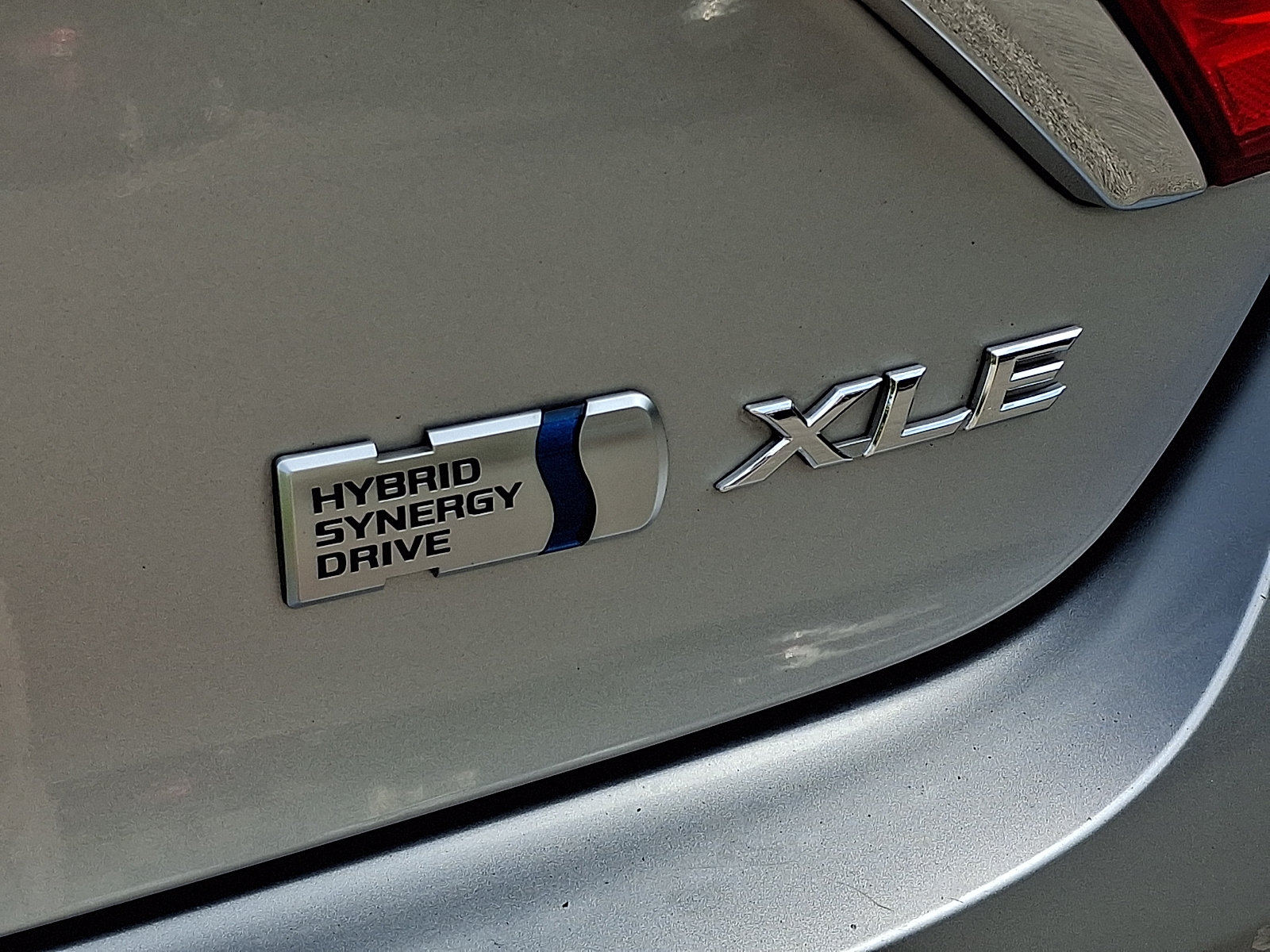 Used 2016 Toyota Camry XLE w/ Moonroof Package FWD image 6