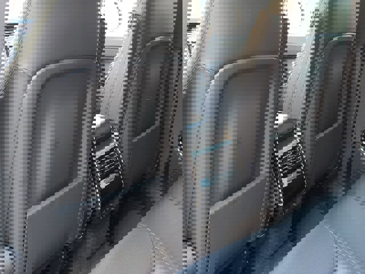 Used 2025 Land Rover Range Rover Sport SE image 19