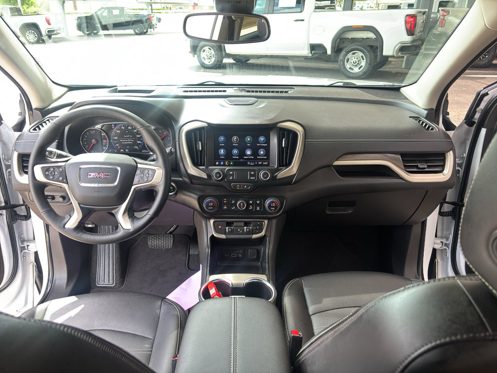 Certified 2024 GMC Terrain Denali w/ Denali Premium Package AWD/4WD image 20