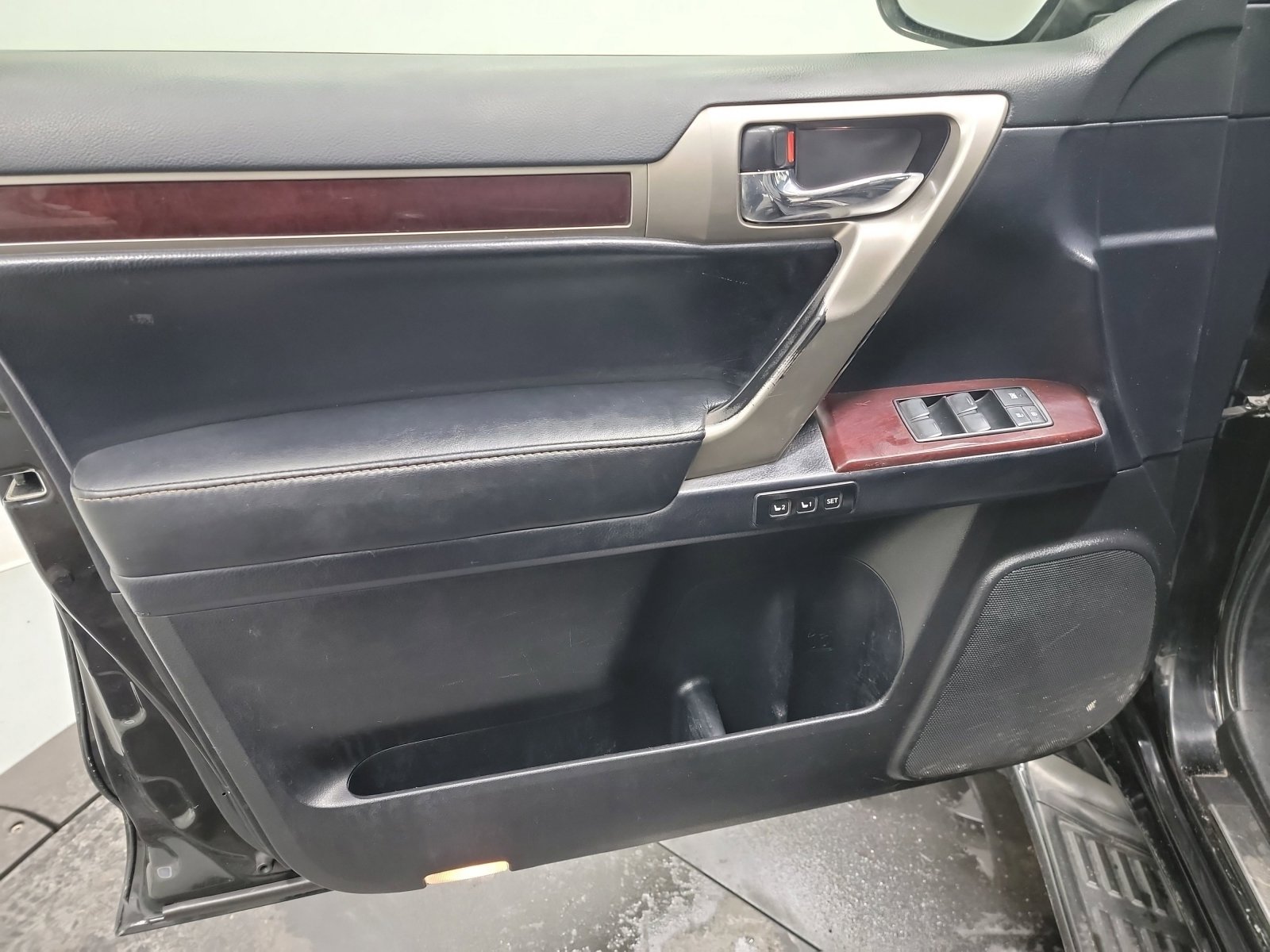 Used 2018 Lexus GX 460 image 13