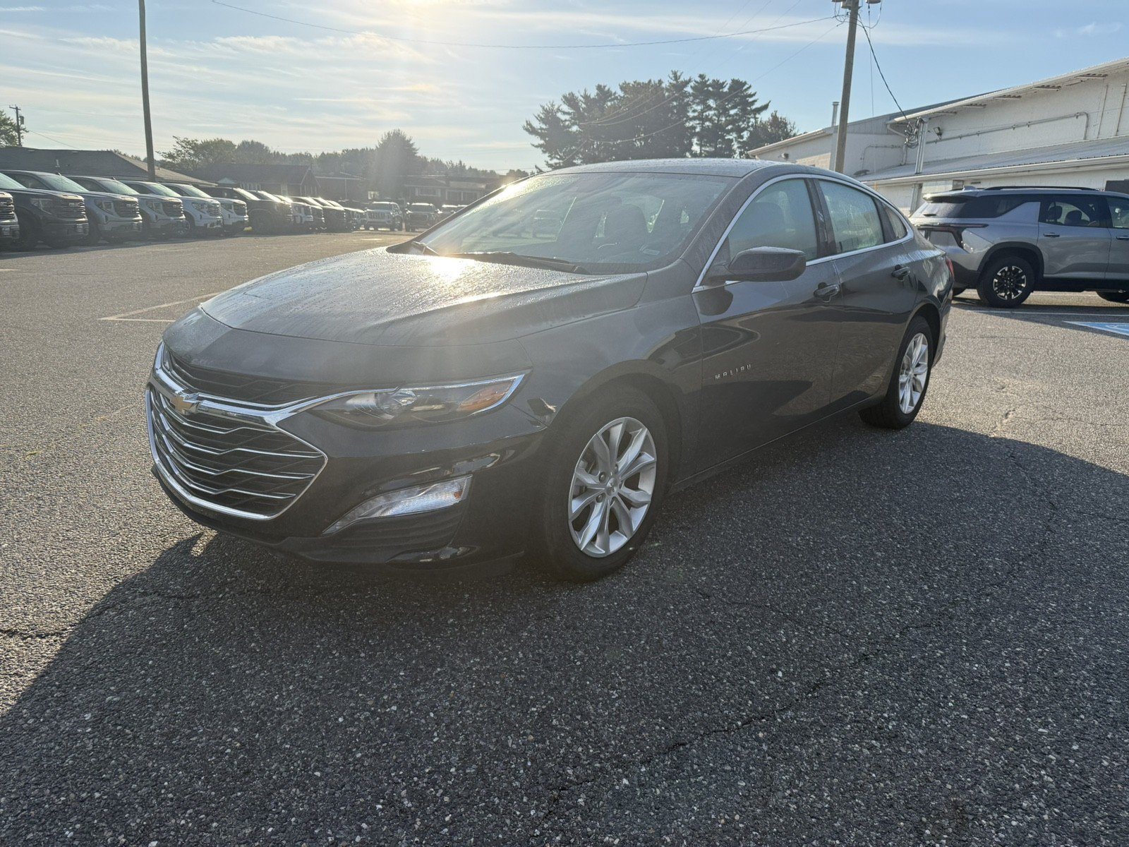 Used 2025 Chevrolet Malibu LT FWD image 7