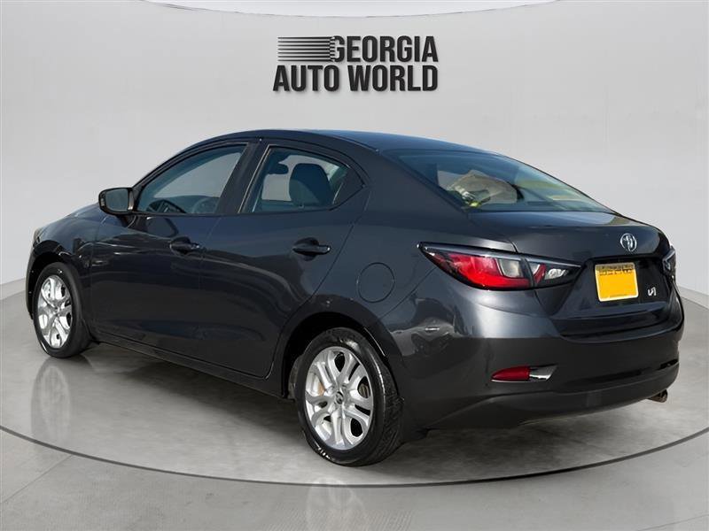 Used 2017 Toyota Yaris iA FWD image 11