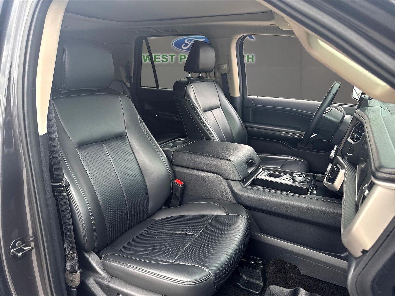 Certified 2023 Ford Expedition XLT RWD image 32
