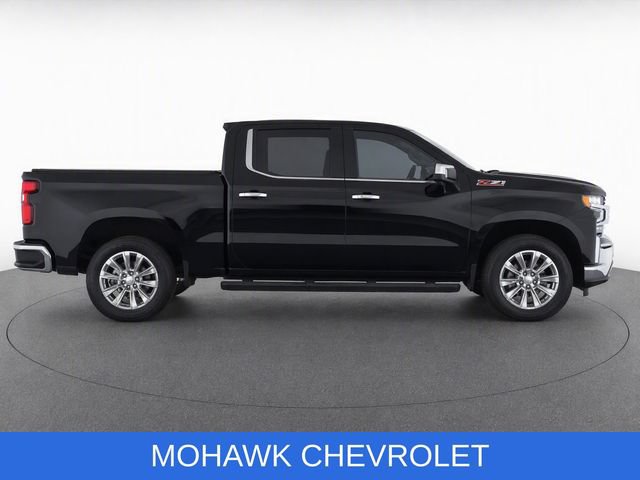 Used 2022 Chevrolet Silverado 1500 LTZ w/ LTZ Convenience Package II AWD/4WD image 9
