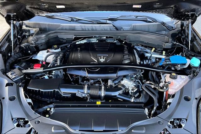 Used 2024 Maserati Grecale GT image 9