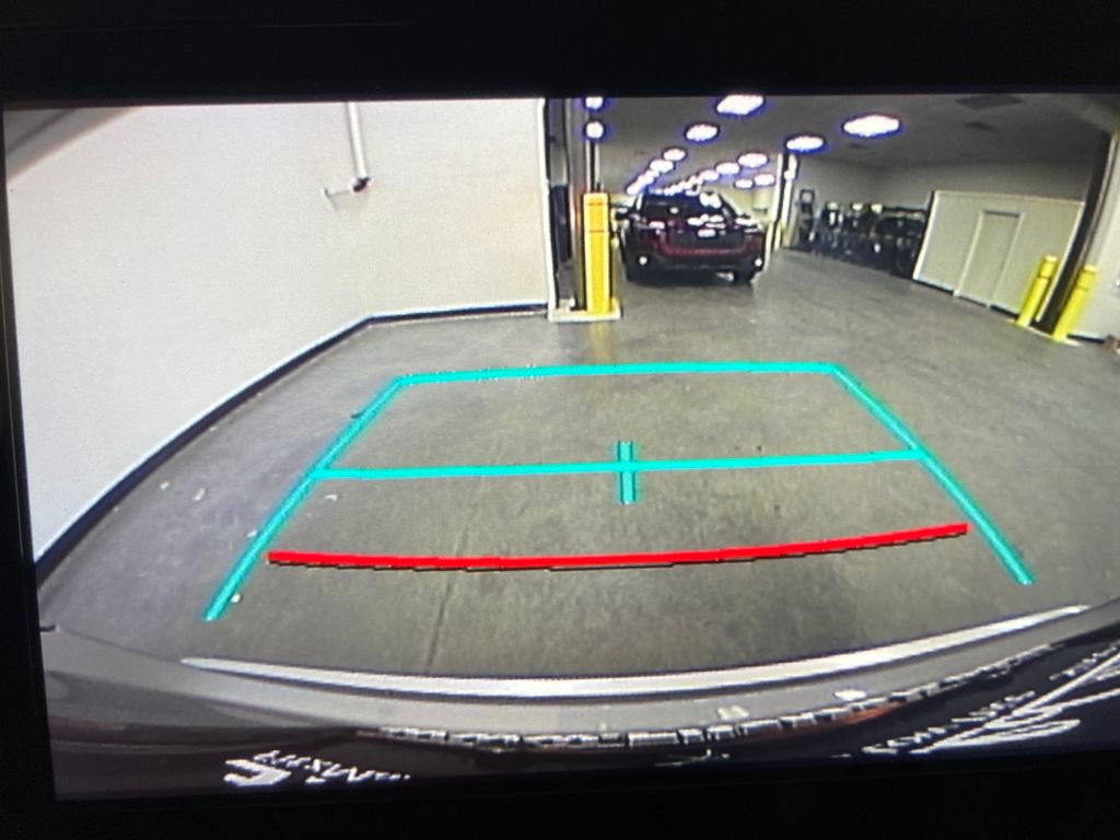 Used 2019 Toyota C-HR XLE image 21