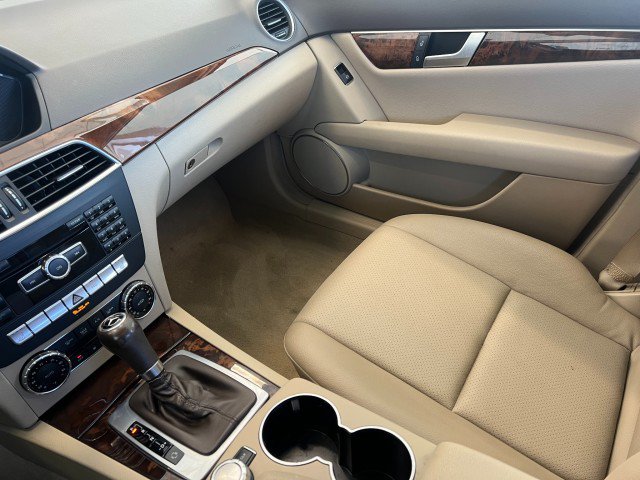 Used 2013 Mercedes-Benz C 300 4MATIC Sedan image 22