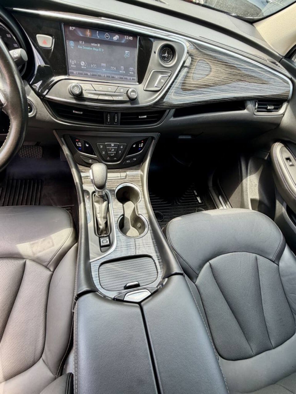 Used 2017 Buick Envision Essence AWD/4WD image 18