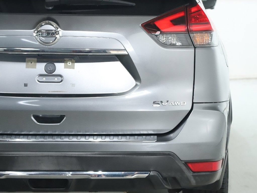 Used 2017 Nissan Rogue SV w/ SV Premium Package AWD/4WD image 44