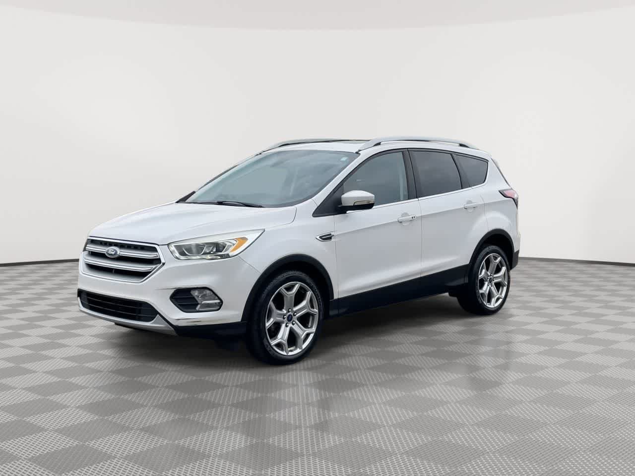 Used 2017 Ford Escape Titanium AWD/4WD image 4