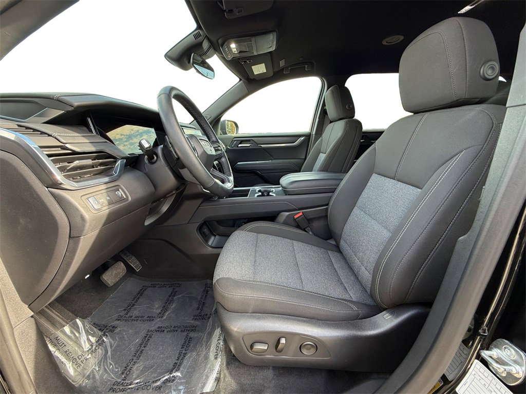 Used 2025 GMC Acadia Elevation image 9